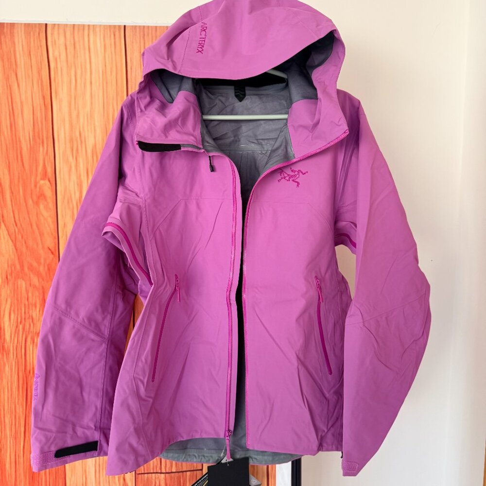 Arcteryx Jacket Hooded Hardshell Jacket, Size S - Picture 6 of 7